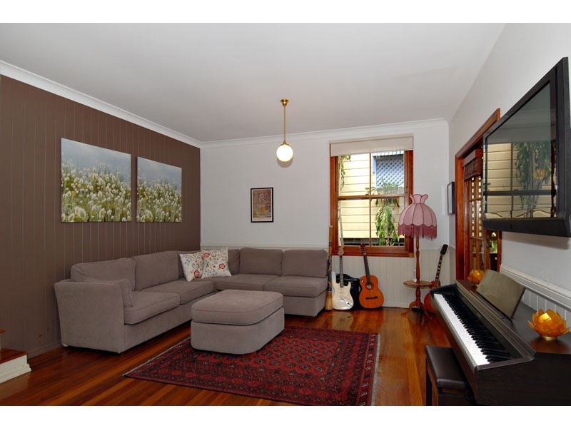 23 Dover Street, Red Hill QLD 4059