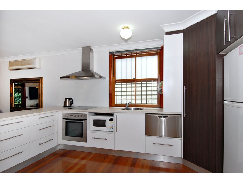 23 Dover Street, Red Hill QLD 4059