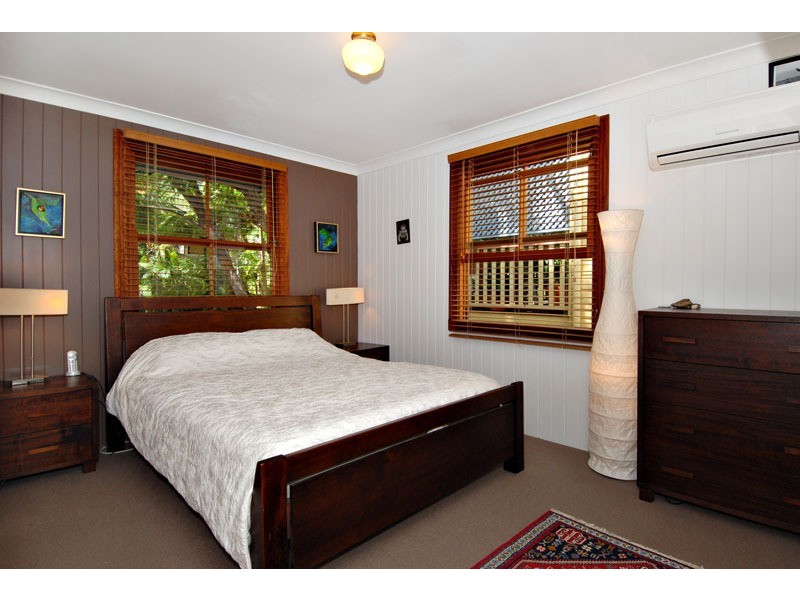 23 Dover Street, Red Hill QLD 4059