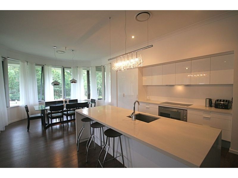 1 Uluru Place, Forest Lake QLD 4078