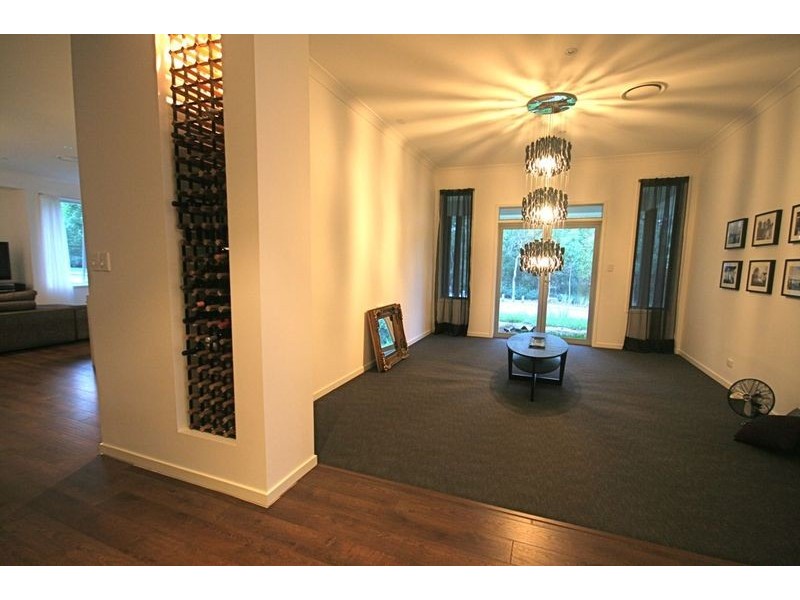 1 Uluru Place, Forest Lake QLD 4078