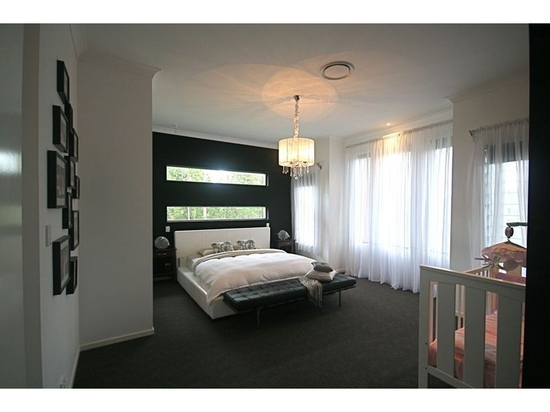 1 Uluru Place, Forest Lake QLD 4078