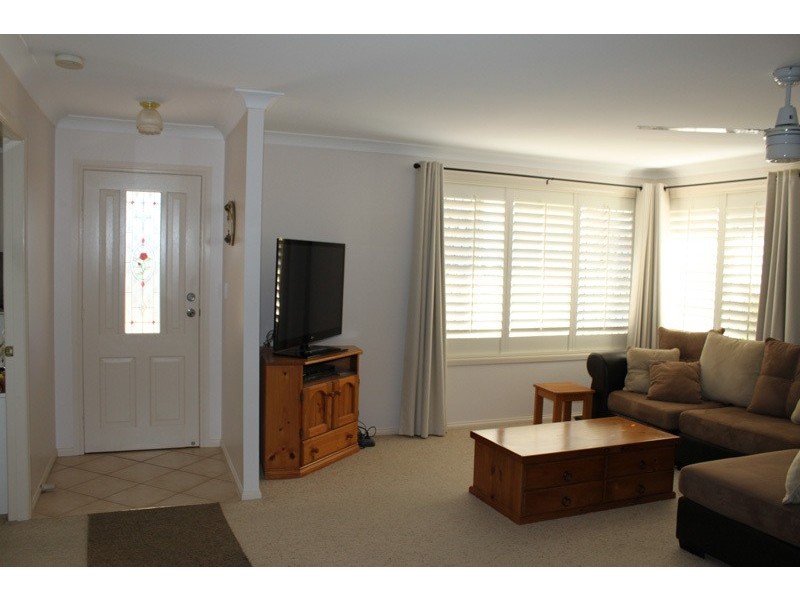 4 Abel Tasman Drive, Lake Cathie NSW 2445