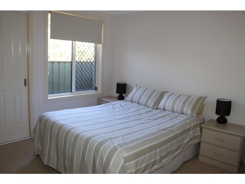 4 Abel Tasman Drive, Lake Cathie NSW 2445