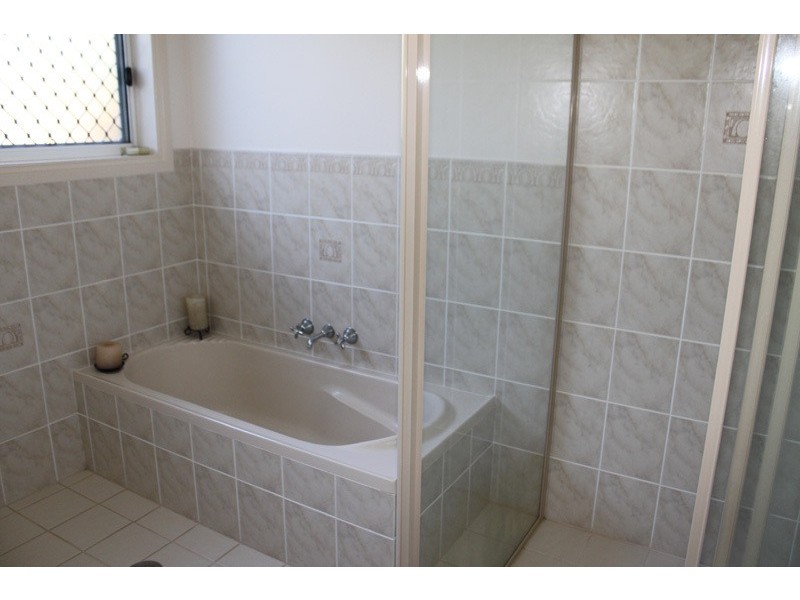 4 Abel Tasman Drive, Lake Cathie NSW 2445