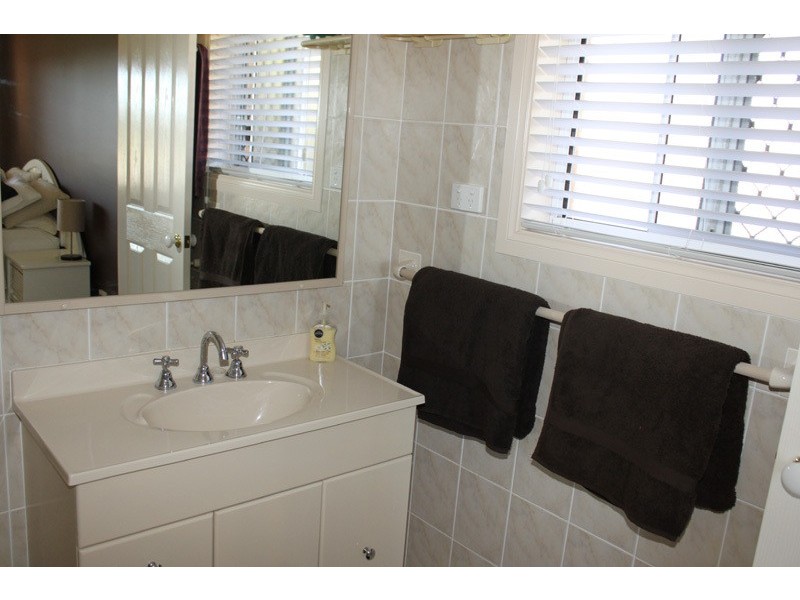 4 Abel Tasman Drive, Lake Cathie NSW 2445