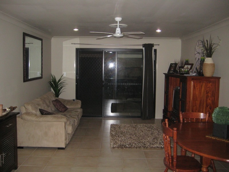 1/15 Benson Crt, Ormeau QLD 4208