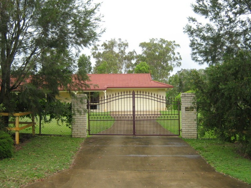 25 Maximir St, Greenbank QLD 4124