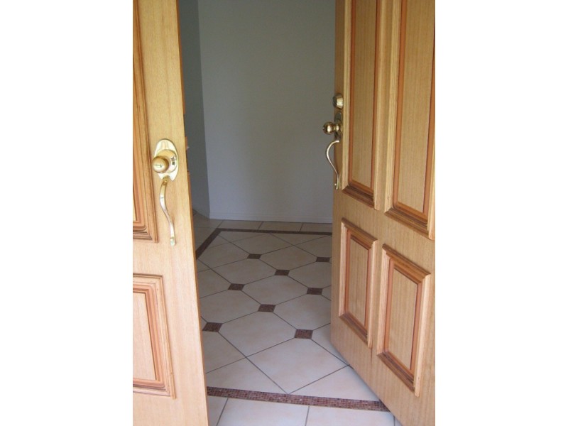 25 Maximir St, Greenbank QLD 4124