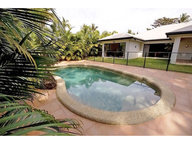20 Batt St, Clifton Beach QLD 4879
