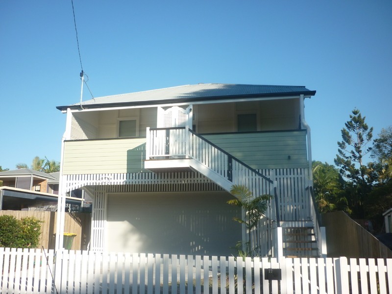 17 Baron Street, Greenslopes QLD 4120