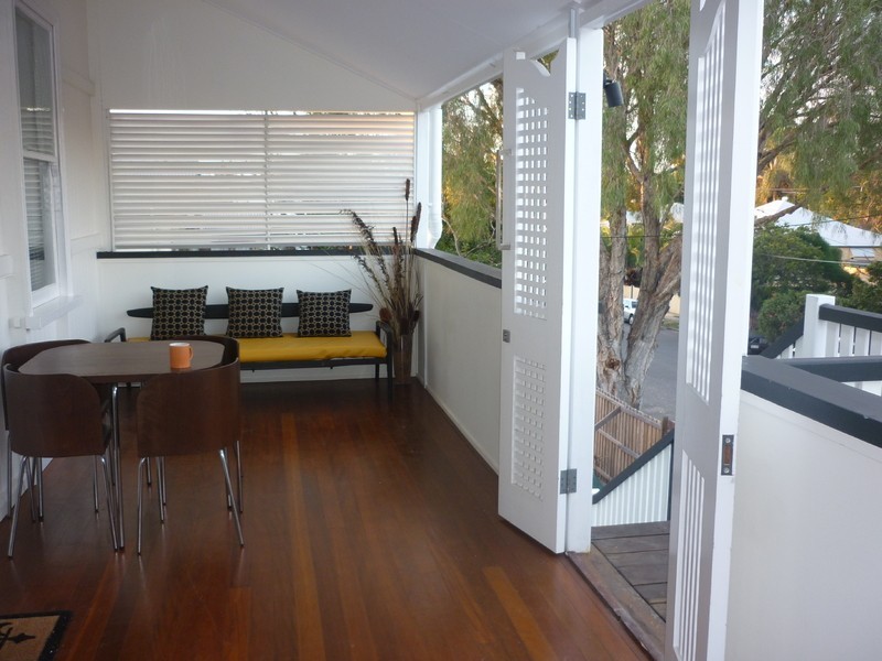 17 Baron Street, Greenslopes QLD 4120