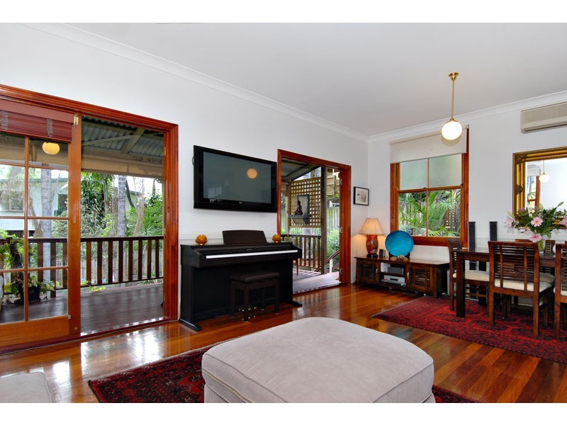 23 Dover Street, Red Hill QLD 4059