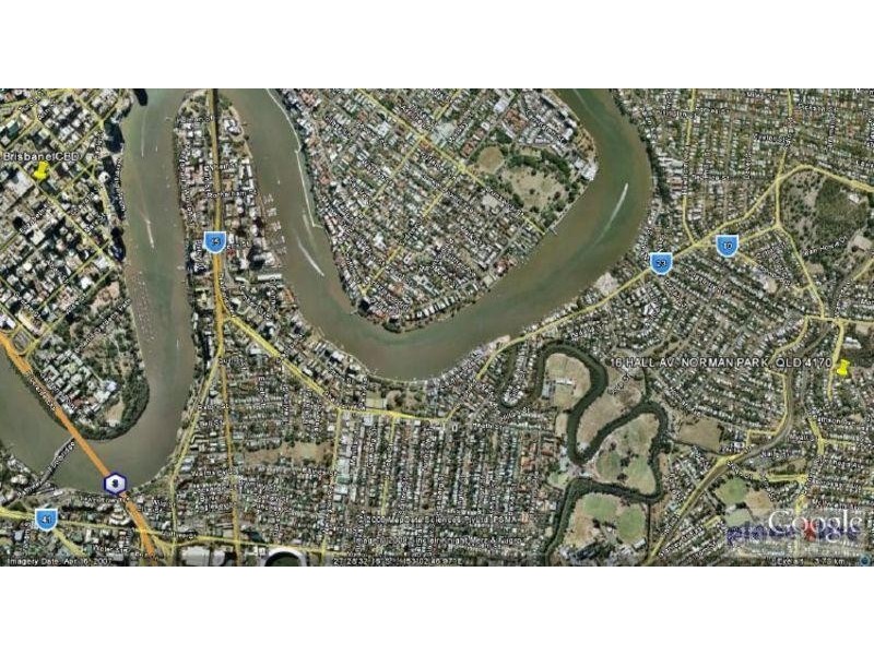 16 Hall Avenue, Norman Park QLD 4170