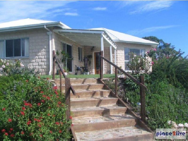 177 Gympie-Kin Kin Road, Kin Kin QLD 4571