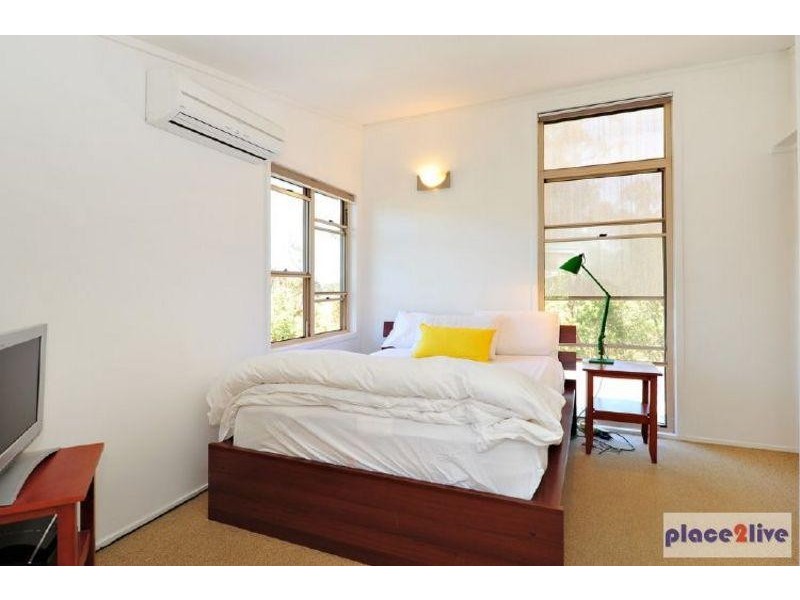 8 Cedardell Court, Samford QLD 4520