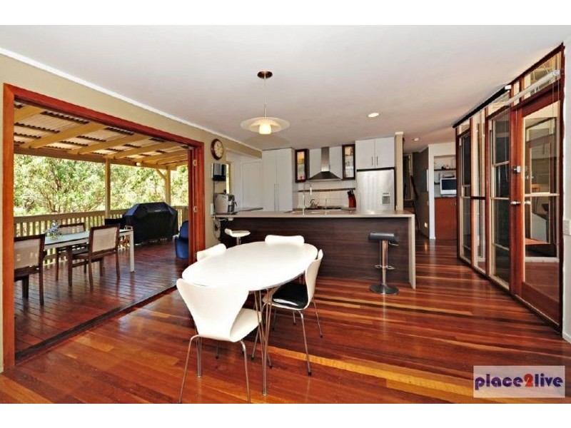 8 Cedardell Court, Samford QLD 4520