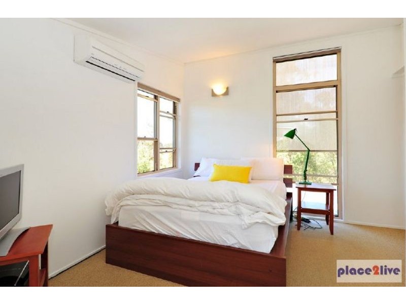 8 Cedardell Court, Samford QLD 4520