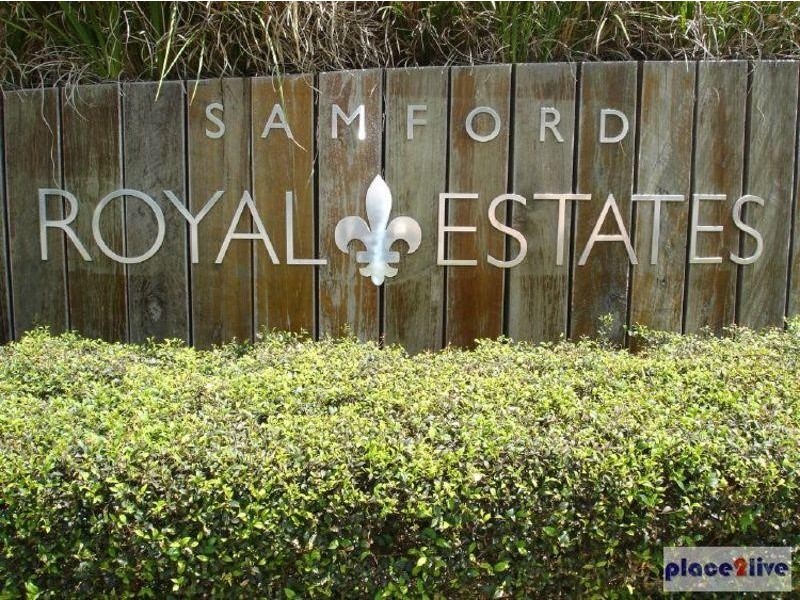 8 Sovereign Way, Samford QLD 4520