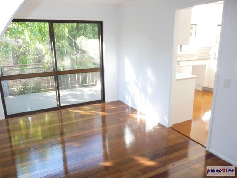 22 Goolman Street, Chapel Hill QLD 4069