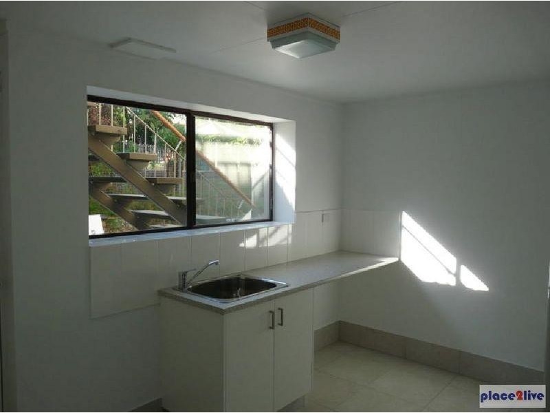 22 Goolman Street, Chapel Hill QLD 4069