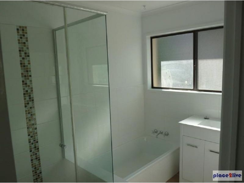 22 Goolman Street, Chapel Hill QLD 4069