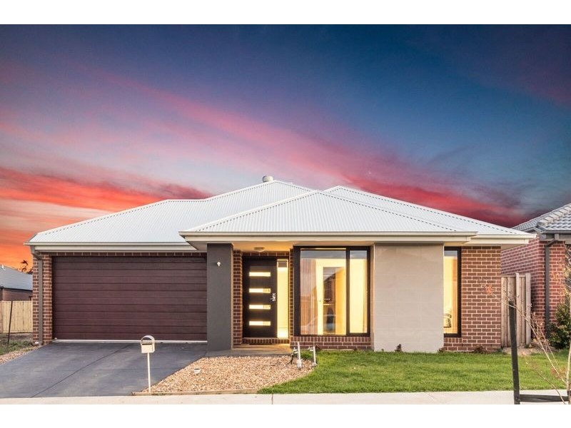 20 WESTBOURNE STREET, Clyde North VIC 3978