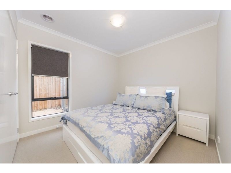 20 WESTBOURNE STREET, Clyde North VIC 3978