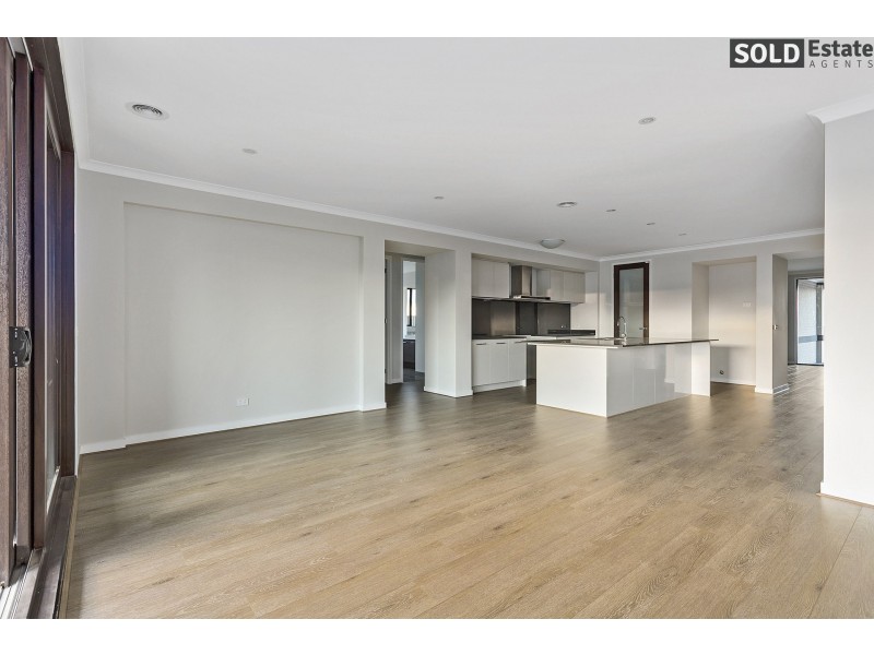 1 COPABELLA CIRCUIT, Clyde North VIC 3978
