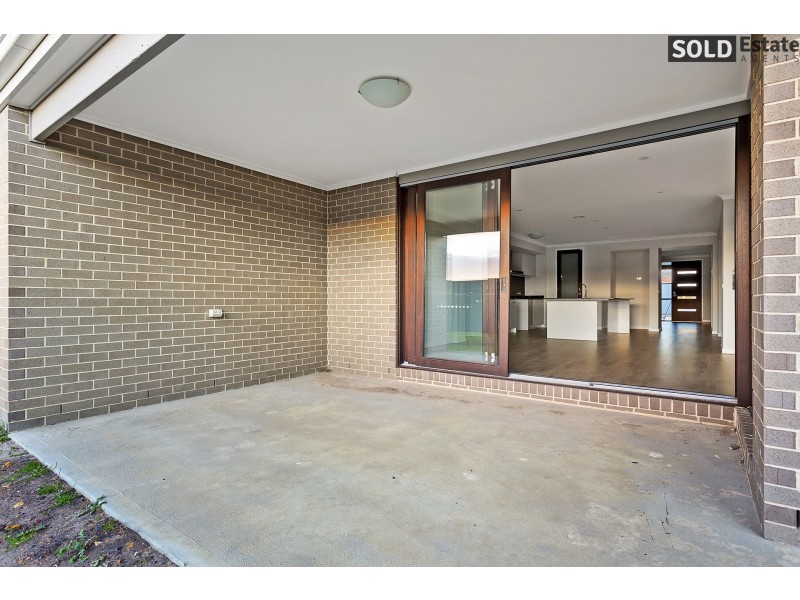 1 COPABELLA CIRCUIT, Clyde North VIC 3978