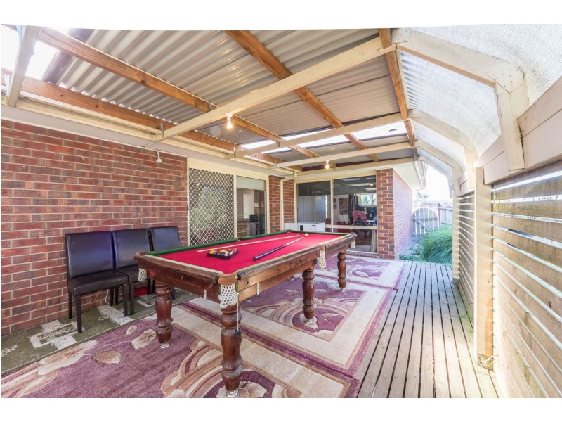 1 SHETLAND COURT, Pakenham VIC 3810