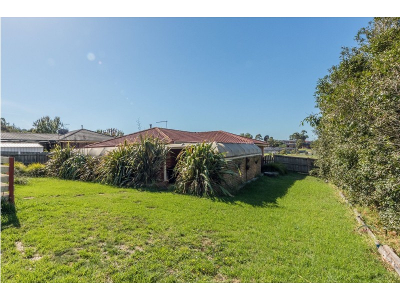 1 SHETLAND COURT, Pakenham VIC 3810