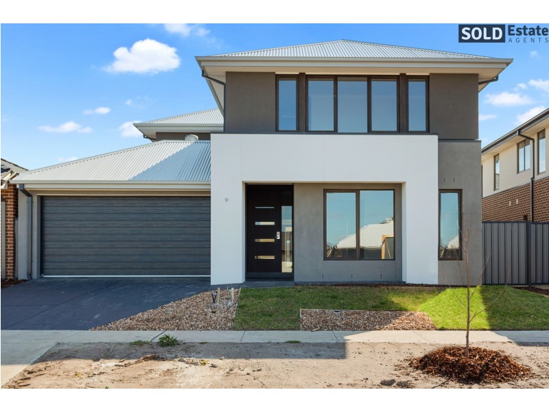 3 EPSOM LANE, Cranbourne North VIC 3977