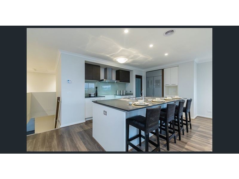 18 REVELWOOD WAY, Clyde North VIC 3978