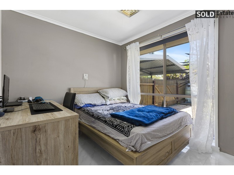 11 LARA COURT, Hallam VIC 3803