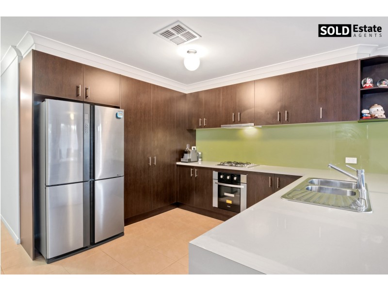 3 LEMON GROVE, Cranbourne West VIC 3977