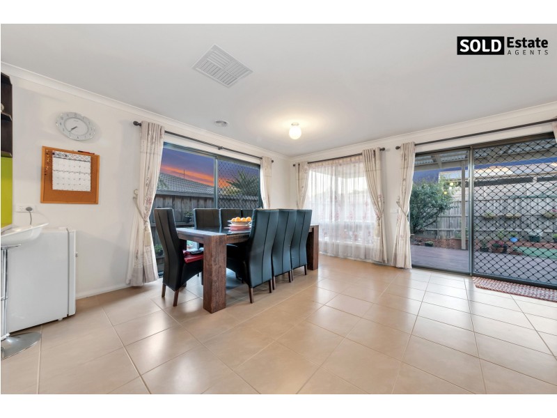 3 LEMON GROVE, Cranbourne West VIC 3977