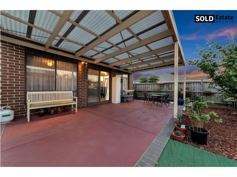 3 LEMON GROVE, Cranbourne West VIC 3977