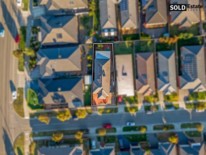 3 LEMON GROVE, Cranbourne West VIC 3977