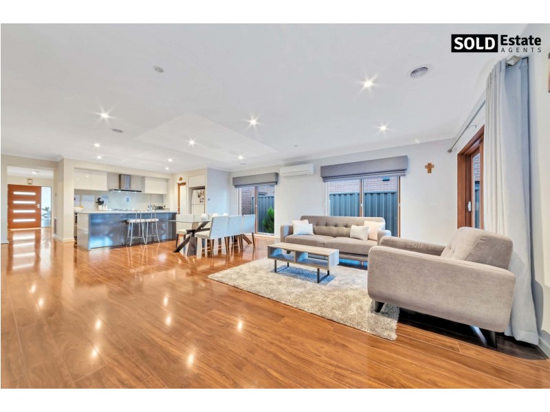 108 LINSELL BOULEVARD, Cranbourne East VIC 3977