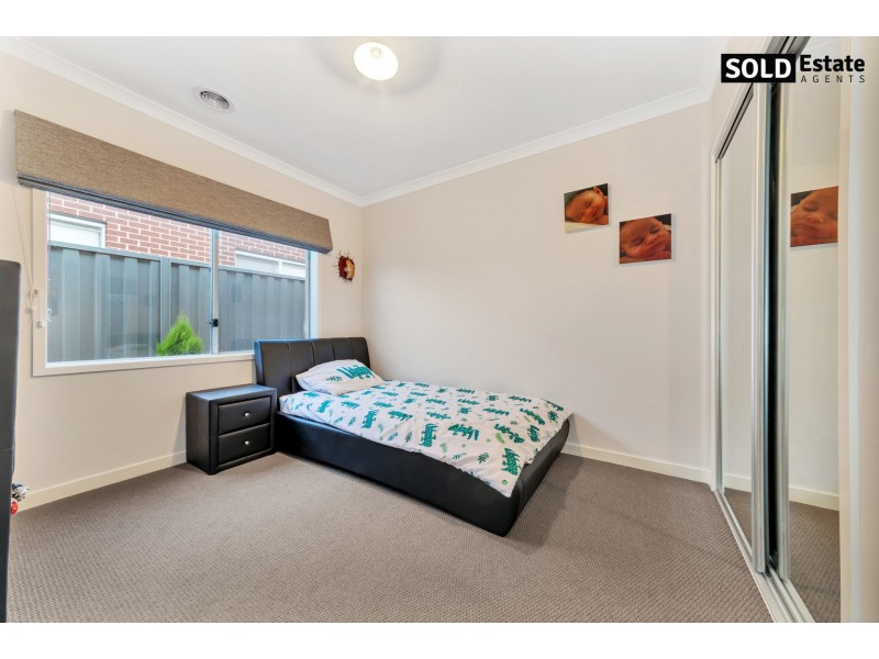 108 LINSELL BOULEVARD, Cranbourne East VIC 3977