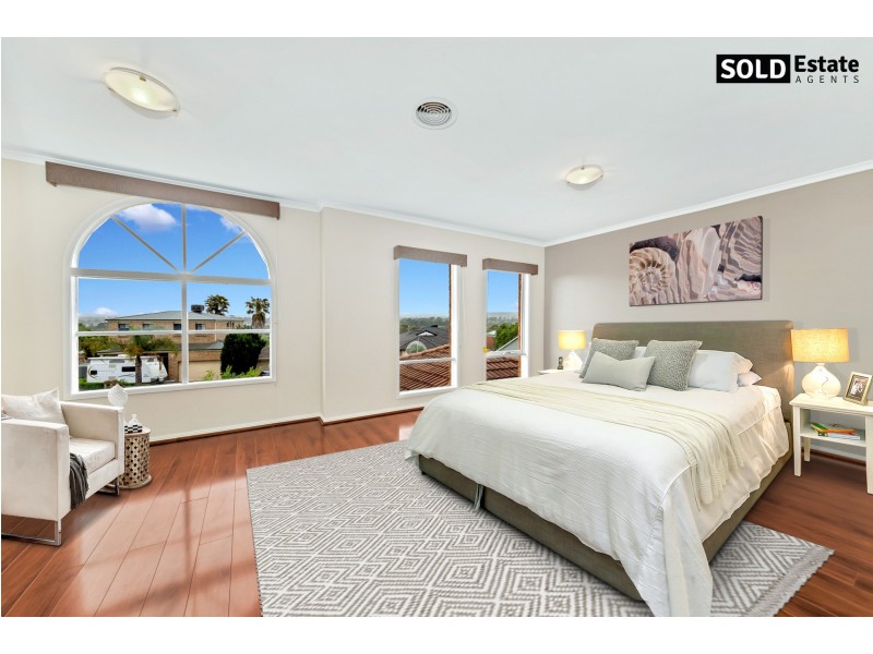 11 OAKLEAF PLACE, Narre Warren South VIC 3805