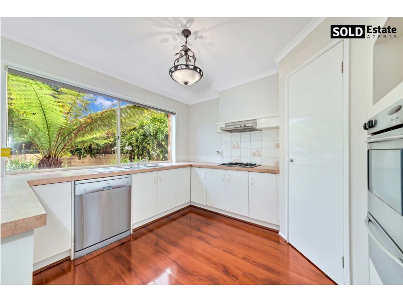 11 OAKLEAF PLACE, Narre Warren South VIC 3805