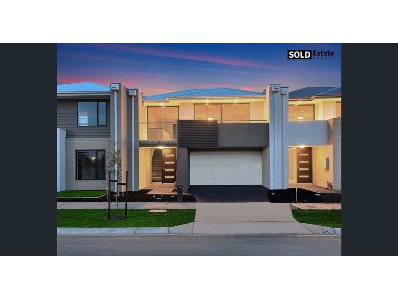 12 REVELWOOD WAY, Clyde North VIC 3978