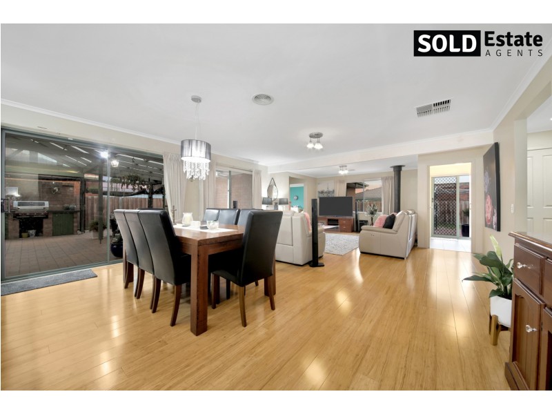 90 KAROO ROAD, Rowville VIC 3178