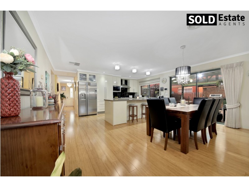 90 KAROO ROAD, Rowville VIC 3178