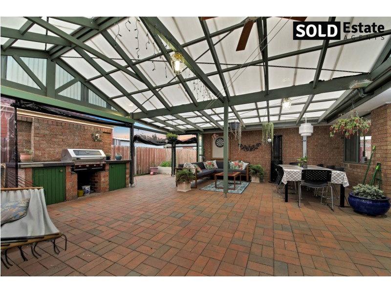 90 KAROO ROAD, Rowville VIC 3178