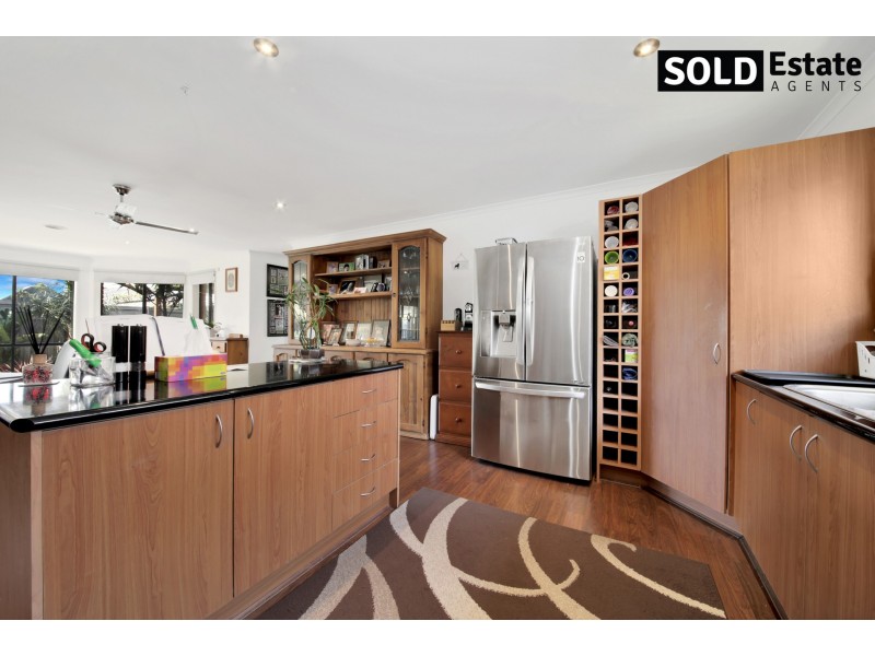 3 STAUNTON WALK, Cranbourne VIC 3977