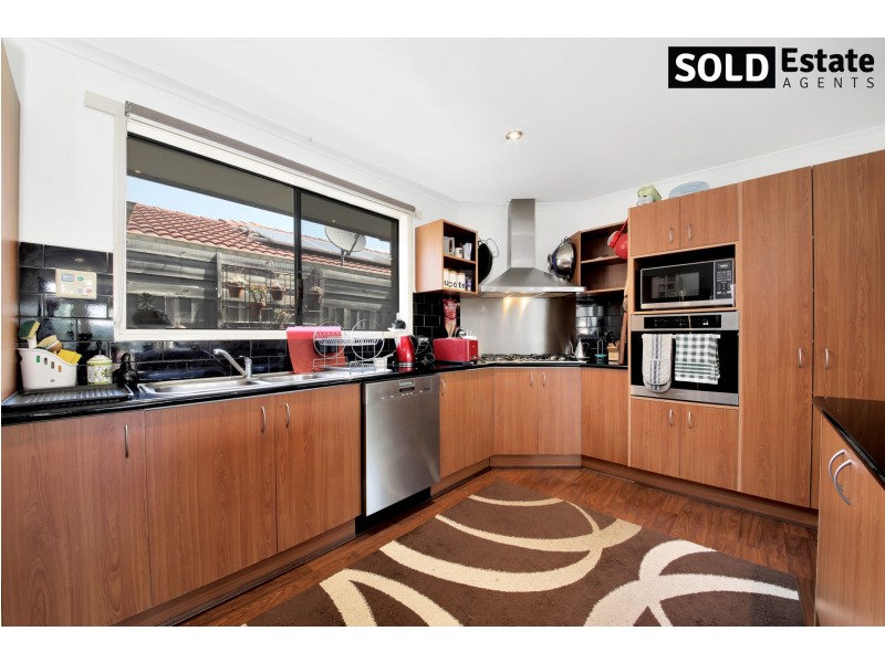 3 STAUNTON WALK, Cranbourne VIC 3977