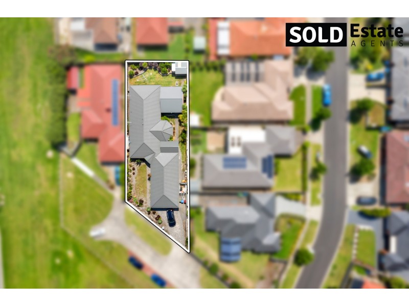 3 STAUNTON WALK, Cranbourne VIC 3977
